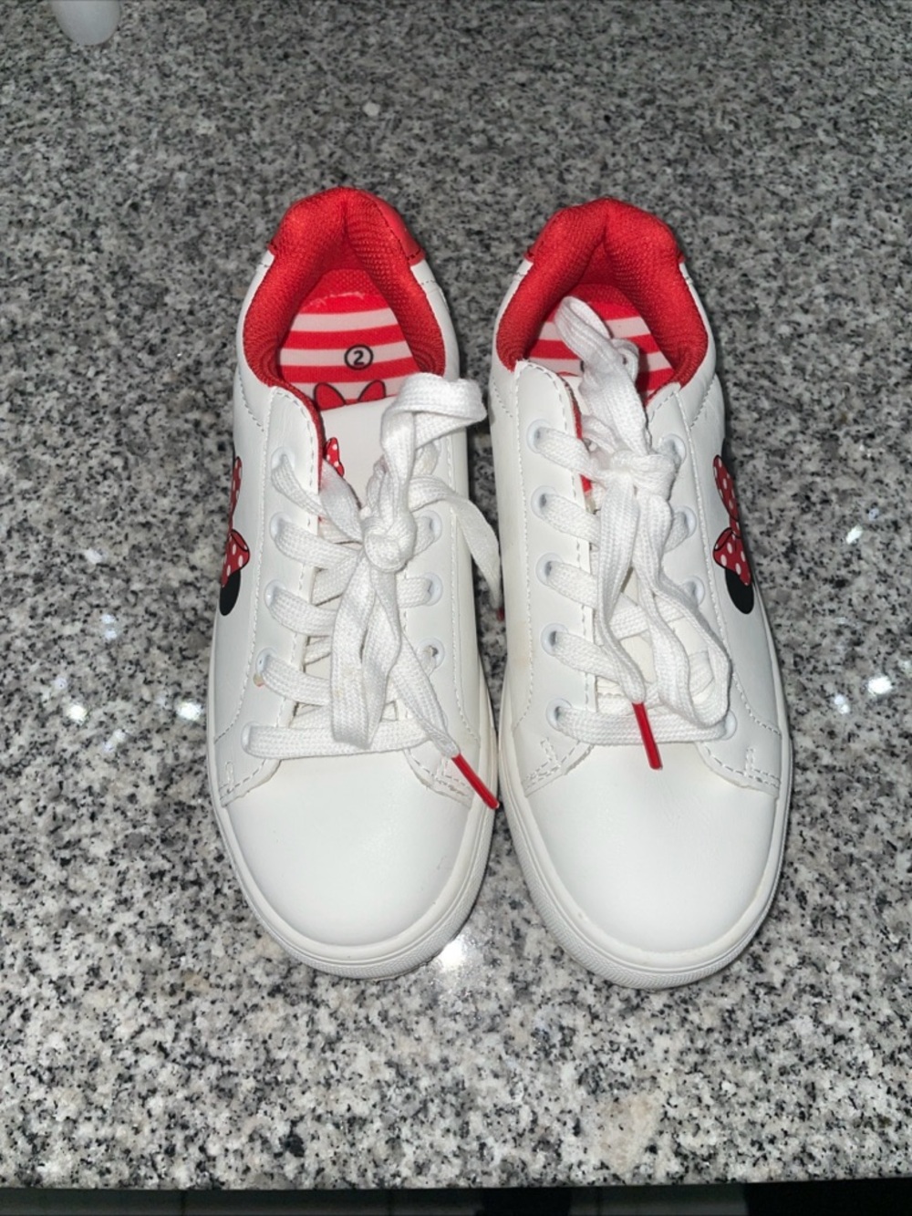 Girls Minnie Mouse Sneakers Size 2. White & Red Character Lace-Up Tennis Shoes.
